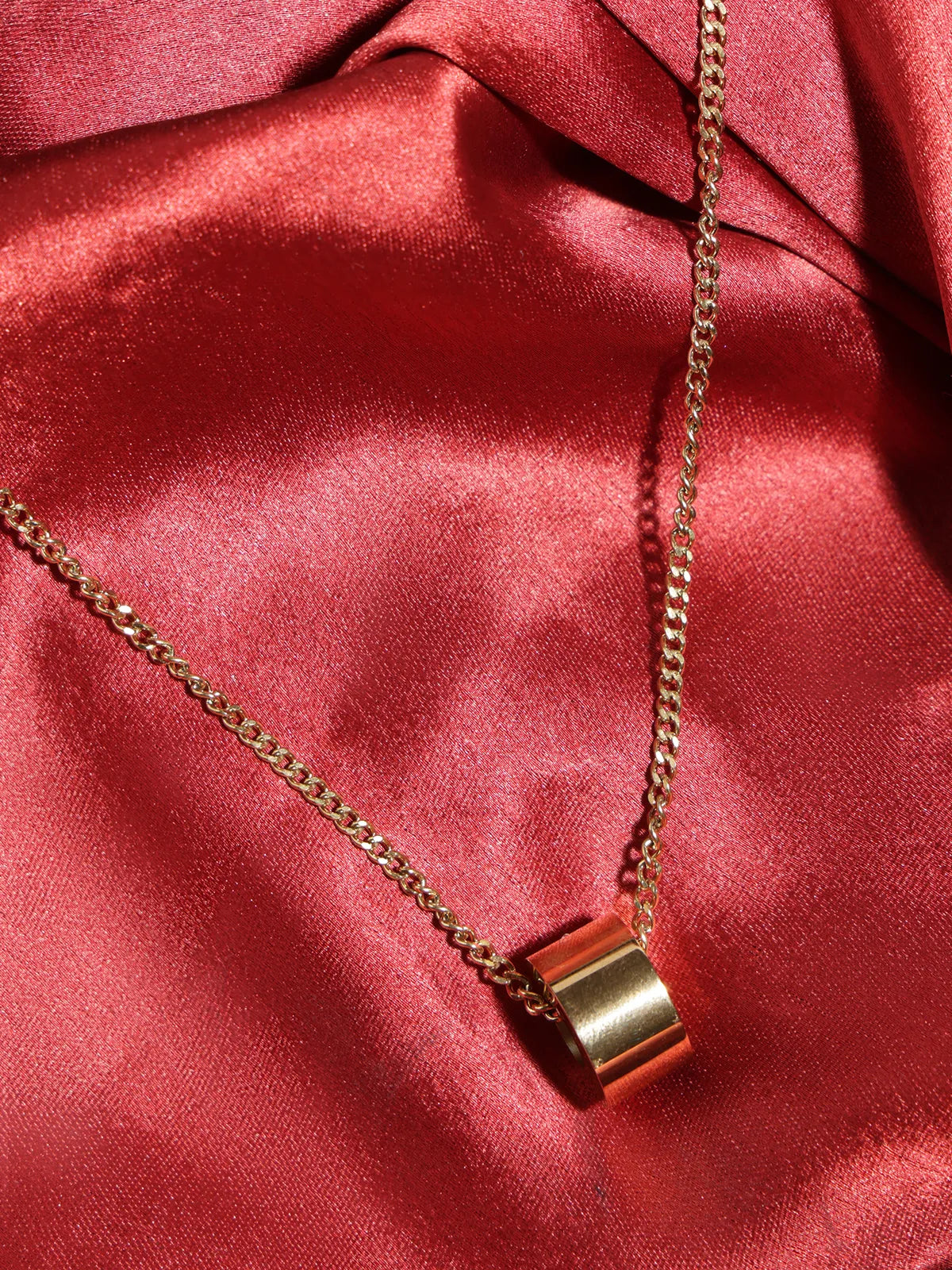 Gold-Toned Chain with Minimal Block Pendant