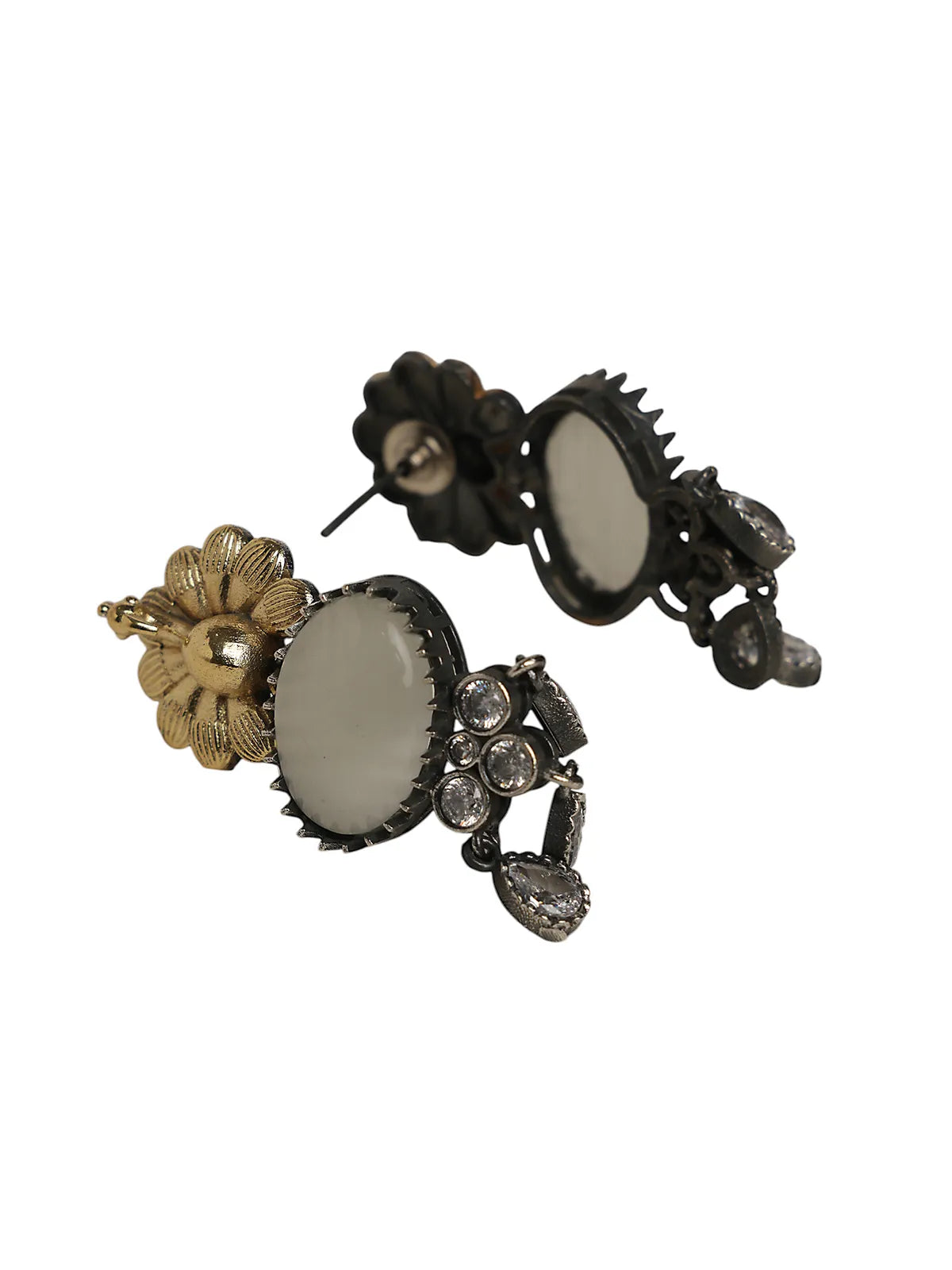 Dual-Tone Floral Necklace Set with White Oval Center & Drop Earrings