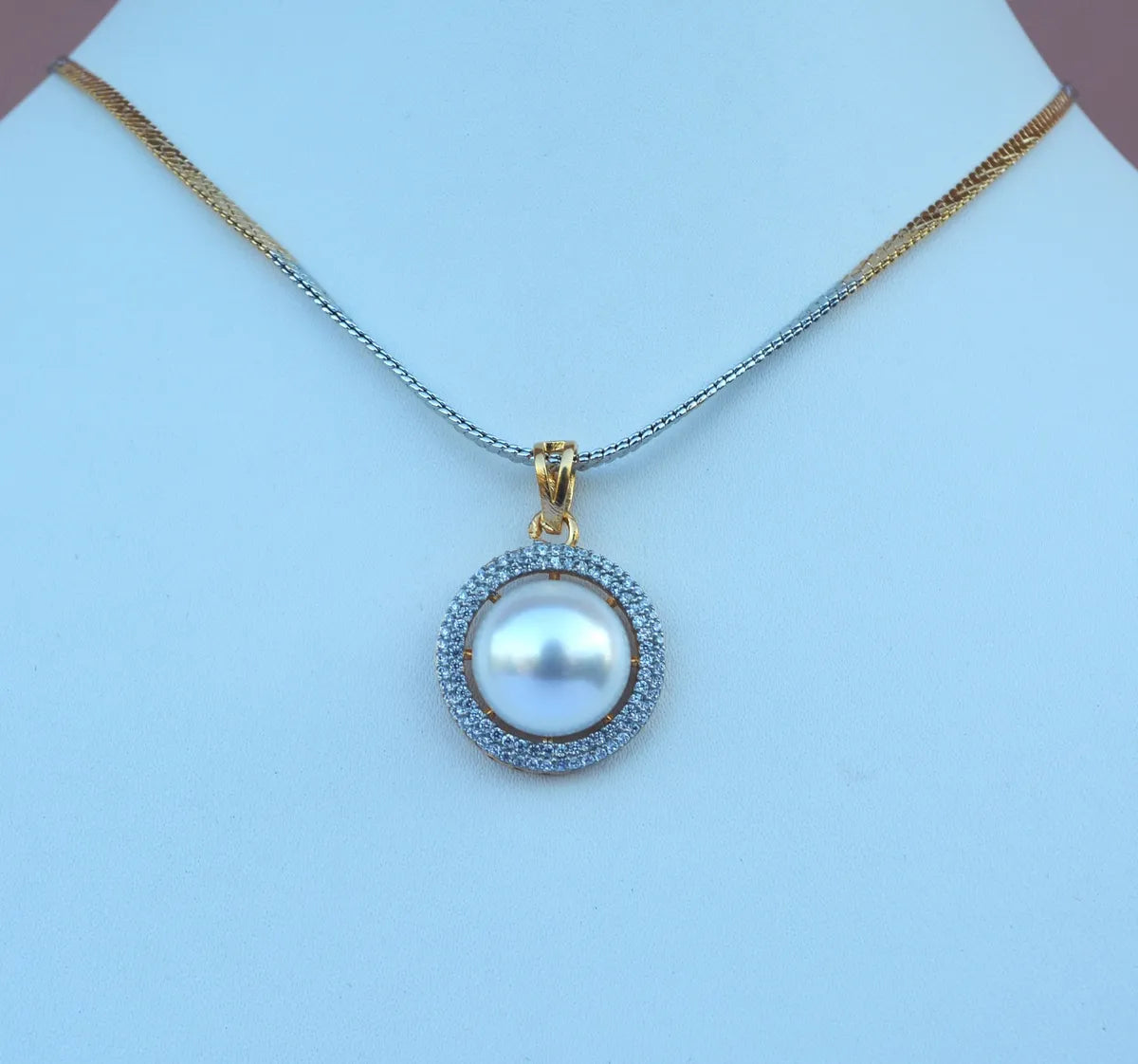 Round Pearl Pendant Set with Chain and White Stone Border