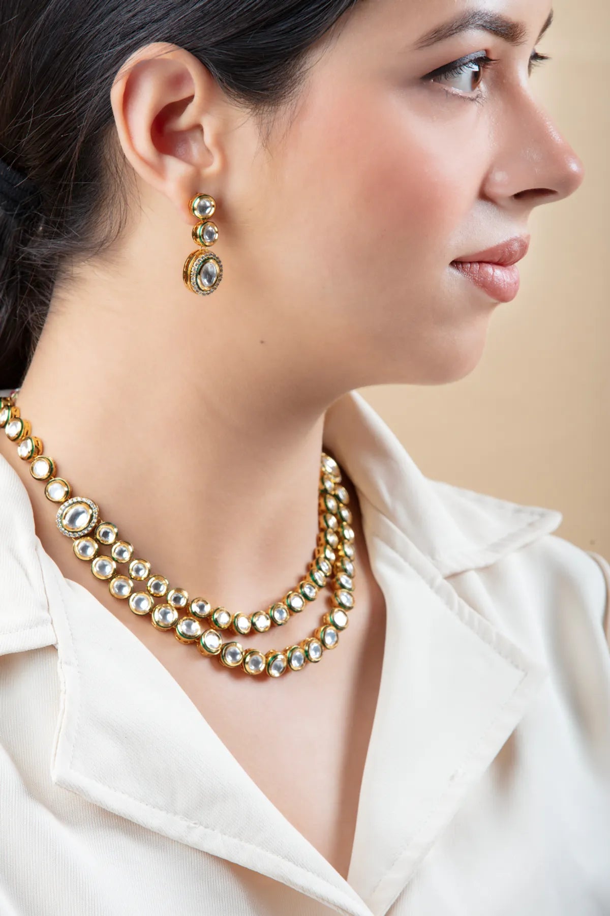 Golden Kundan Style Imitation Jewelry Necklace Set with Stud Earrings for Women