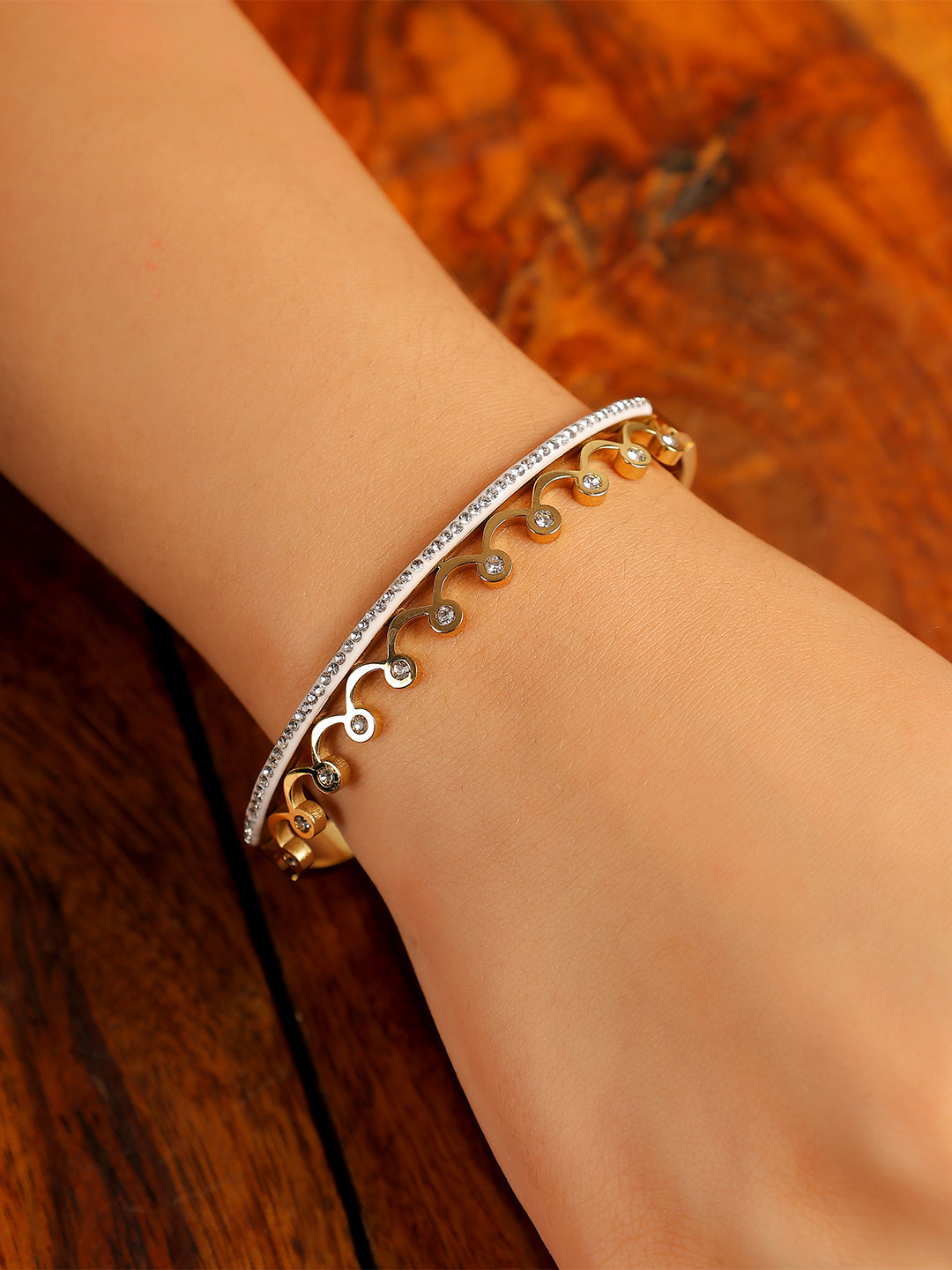 Bracelet